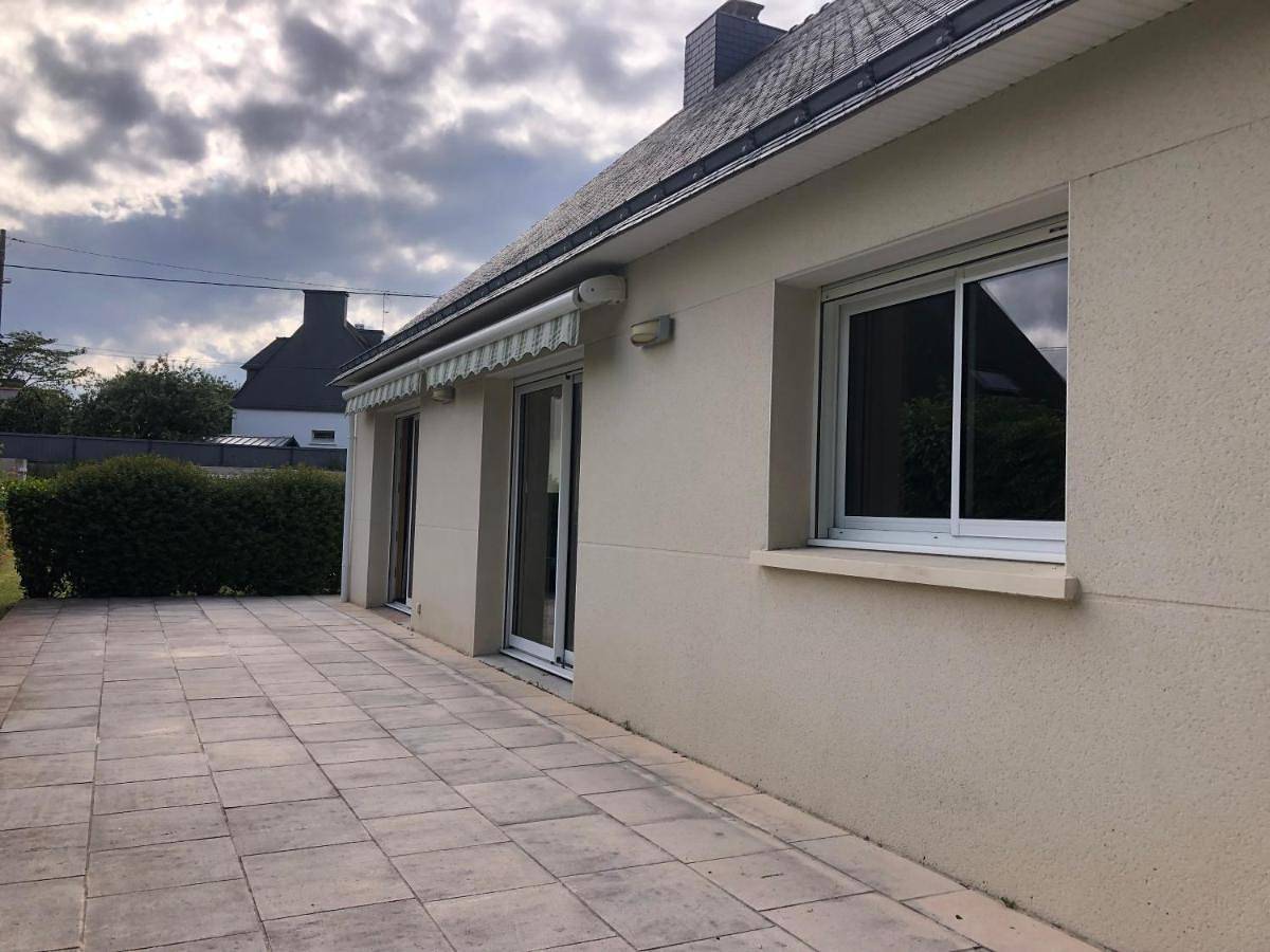 Two-Bedroom House in Vannes, Côte des Mégalithes