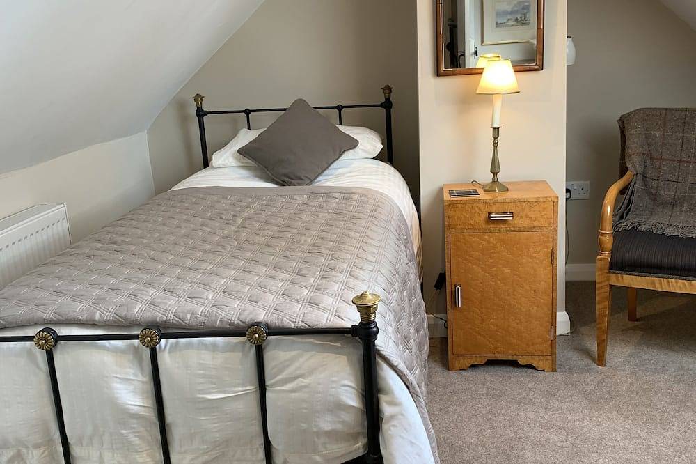 Charming Fully Refurbished Garden Cottage  in Dumfries and Galloway