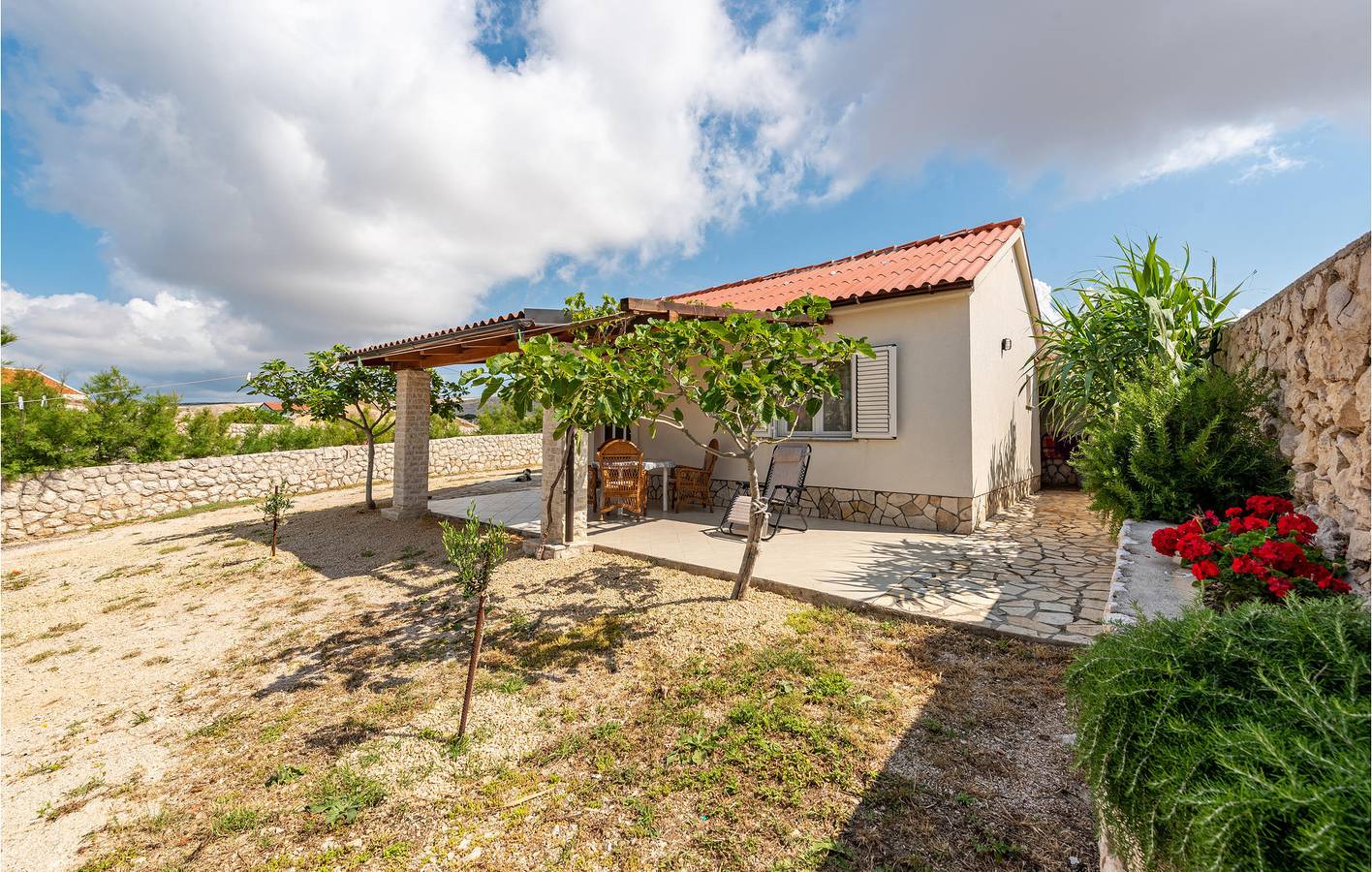 Casa de vacaciones para 6 personas con terraza in Kustići, Pag