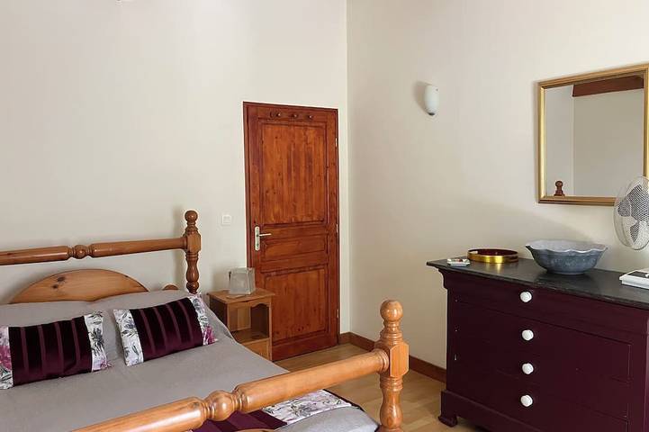 Location de vacances pour 9 personnes, avec jardin à Saint-Privat-des-Prés - 4