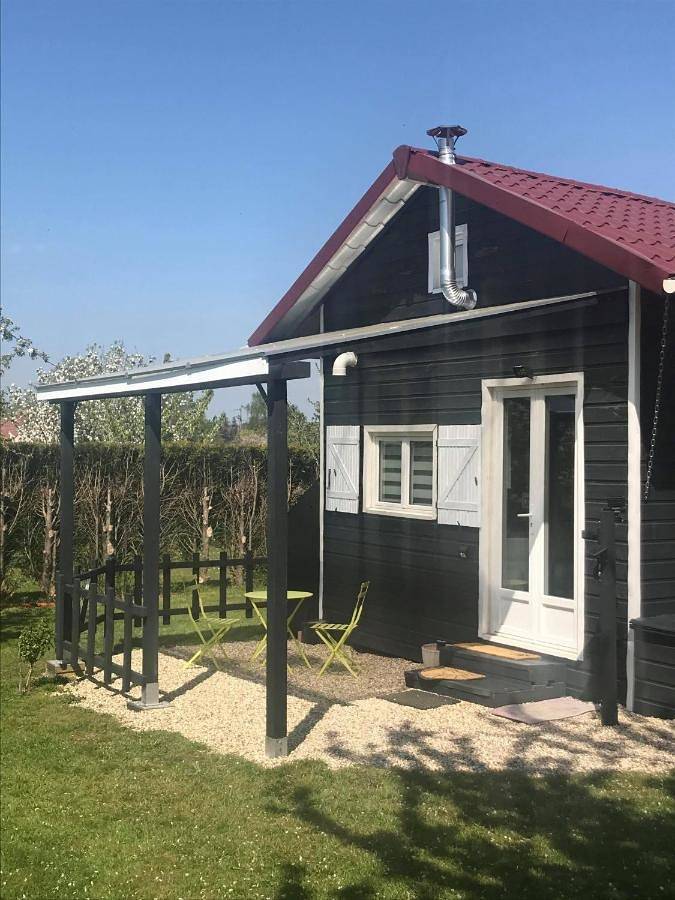 Gîte pour 3 personnes, avec jardin et terrasse, animaux acceptés à Amécourt