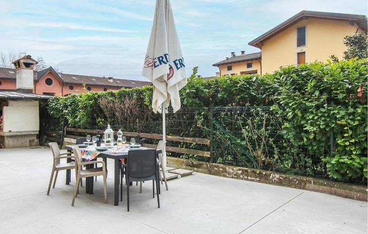 Location de vacances pour 6 personnes, avec jardin à Villa Santina - 2