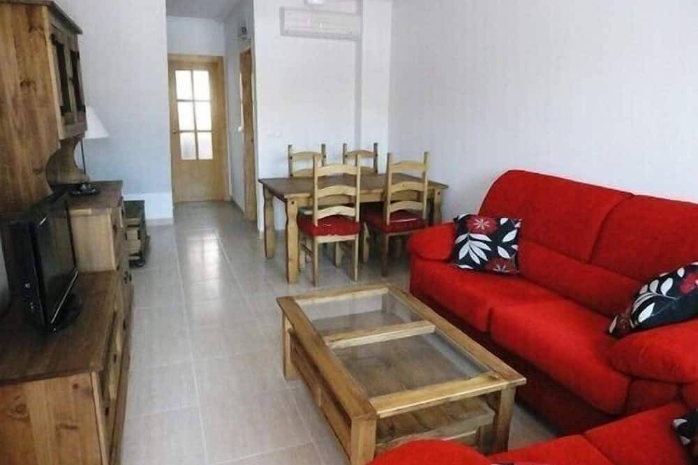 Immaculate 2 bed huis gedeeld zwembad, zonneterras, strand, uitzicht op de bergen, Wi-Fi in San Juan de los Terreros, Pulpí