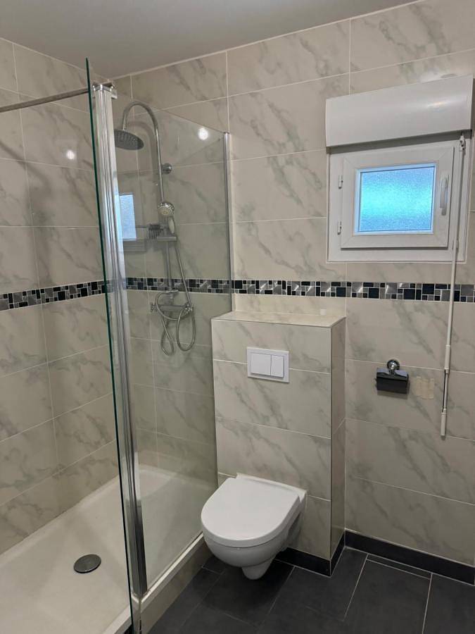 Location de vacances pour 4 personnes, avec terrasse et vue, animaux acceptés à Prévessin-Moëns - 2