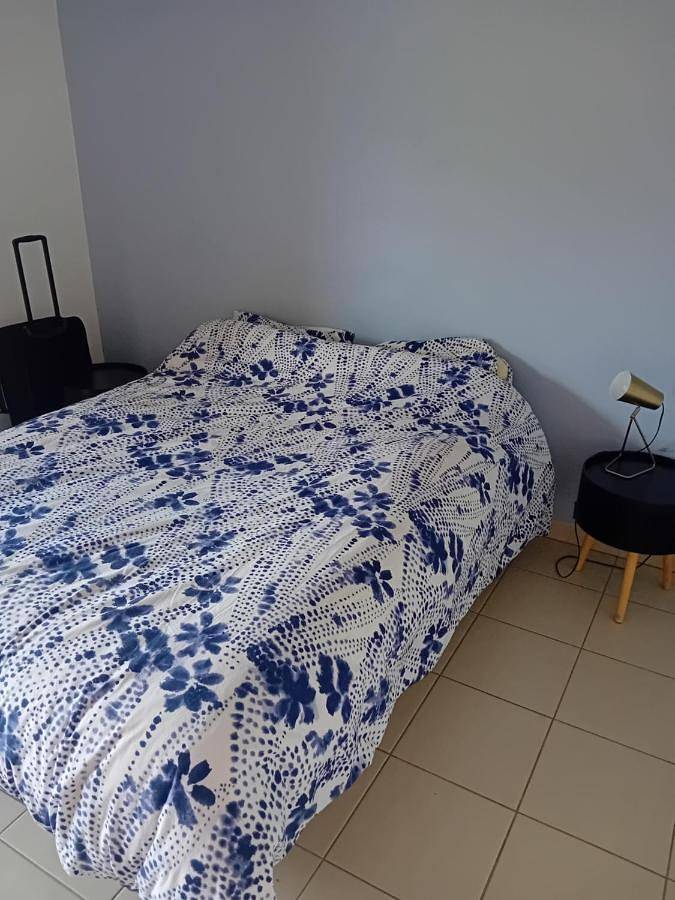 Appartement entier, Superbe appartement T2 in Cuers, Côte méditerranéenne (France)