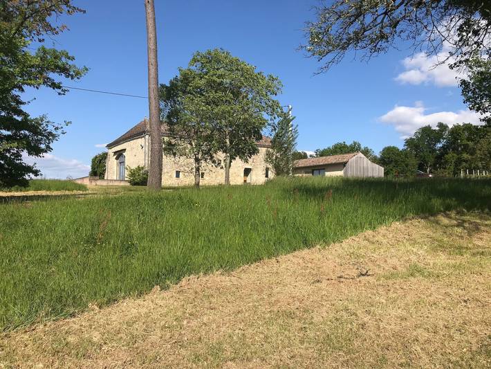 Gîte pour 6 personnes, avec Piscine à Pellegrue