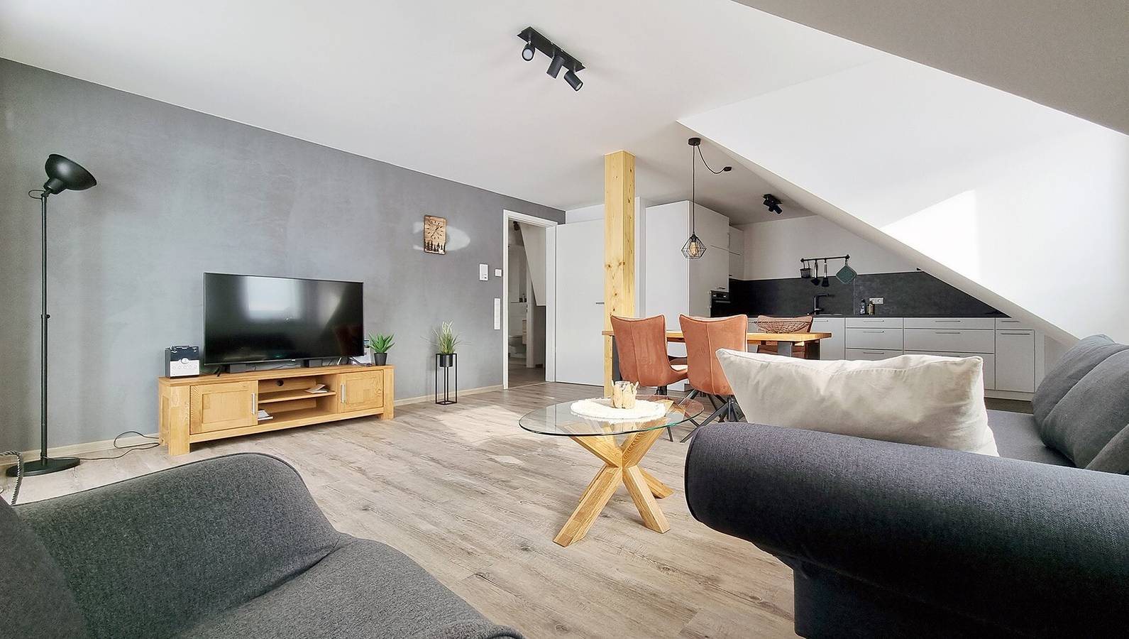Apartamento entero, Apartamento "Adlerhorst" en la Selva Negra con balcón y Wi-Fi in Baiersbronn, Selva Negra Central
