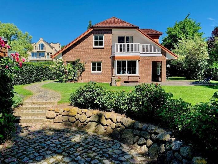 Ferienhaus mit Meerblick für 7 Personen, mit Sauna und Garten in Sierksdorf