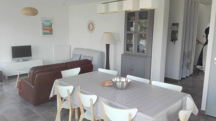 Ferienhaus für 8 Personen, mit Terrasse und Garten in Lacanau Ocean - 2