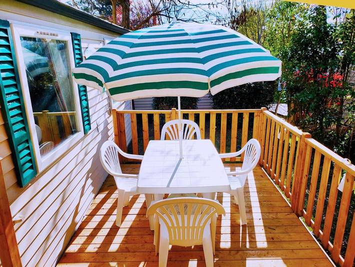 Camping pour 6 personnes, avec piscine et terrasse à La Roque-d'Anthéron - 3