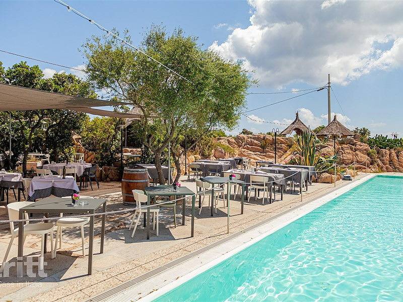 Tritt — This apartment for 6 people is located in a holiday park in Porto Taverna in Lu Nibbareddu, Loiri Porto San Paolo