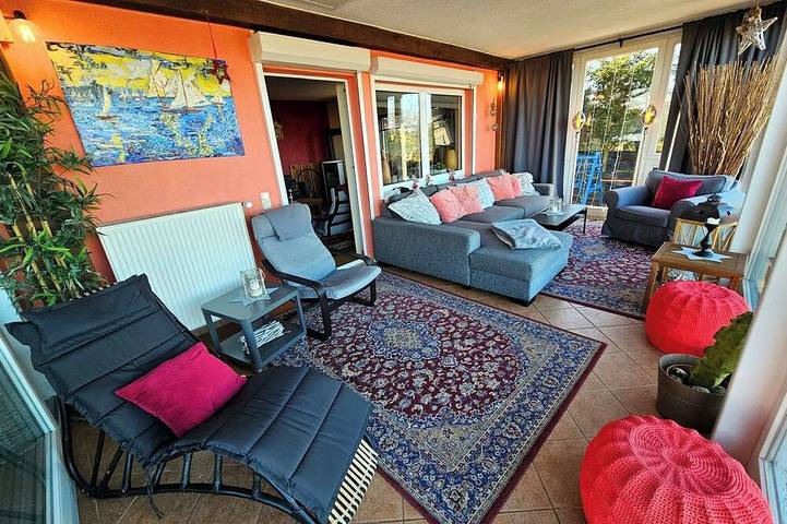 Villa right on the water*Exclusive use *Nature*Peace and quiet*Sauna*For kids*Fire pit/BBQ area in Mölschow, Usedomer Norden