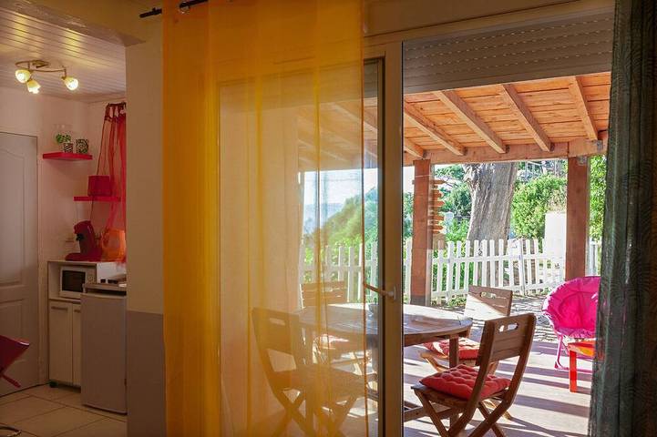 Gîte pour 2 personnes, avec Terrasse dans Île du Levant - 3