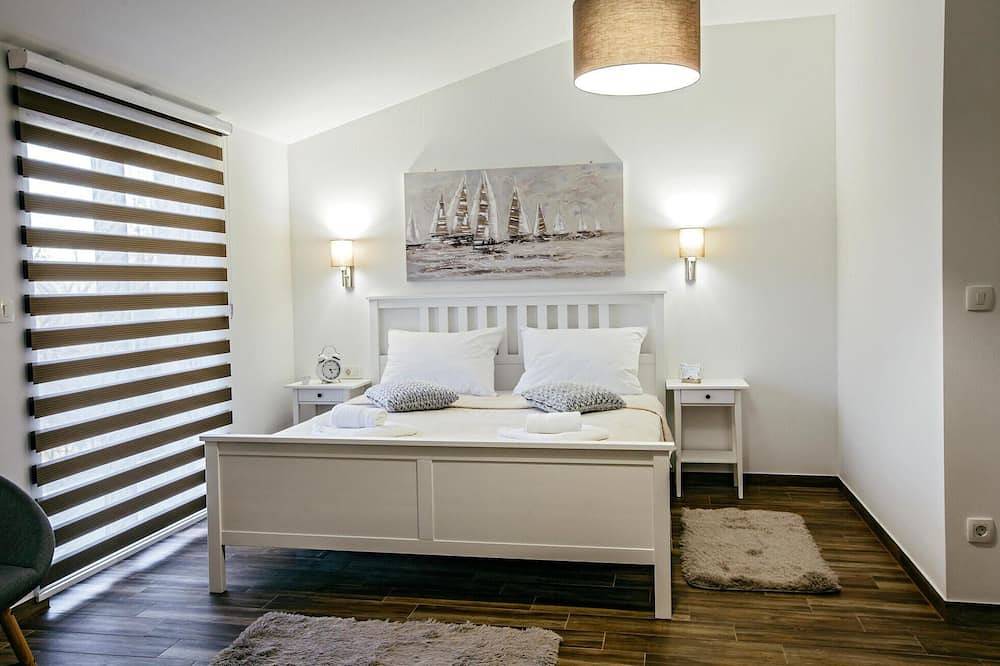 Vakkert hjem i Donji Prolozac med Wifi in Imotski, Makarska Riviera