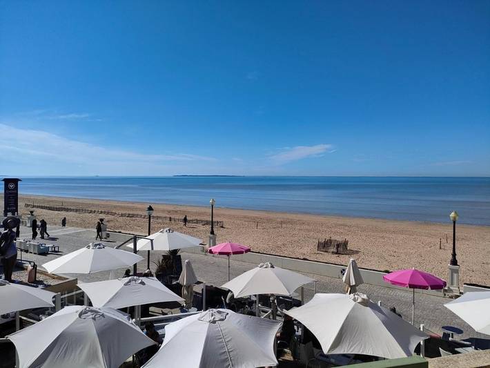 Appartement de vacances pour 2 personnes, avec vue ainsi que balcon et piscine en Charente-Maritime - 3