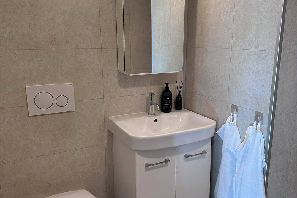 Ganze Wohnung, 2-bedroom apartment in Bodø. Parking and Ev-charge. in Sentrum, Bodø