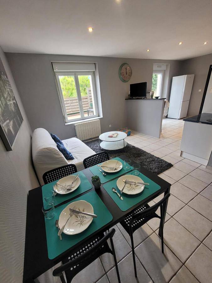 Appartement entier, Appartement cosy dans beau village de Champagne in Cormicy, Marne