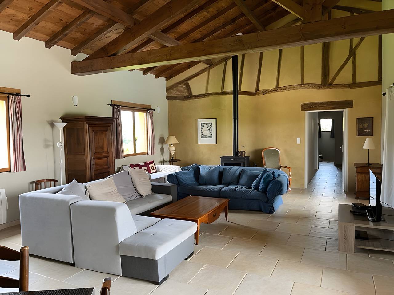 Maison de vacances 'Jouanhitte' avec piscine privée, terrasse privée et Wi-Fi in Bourrouillan, Gers
