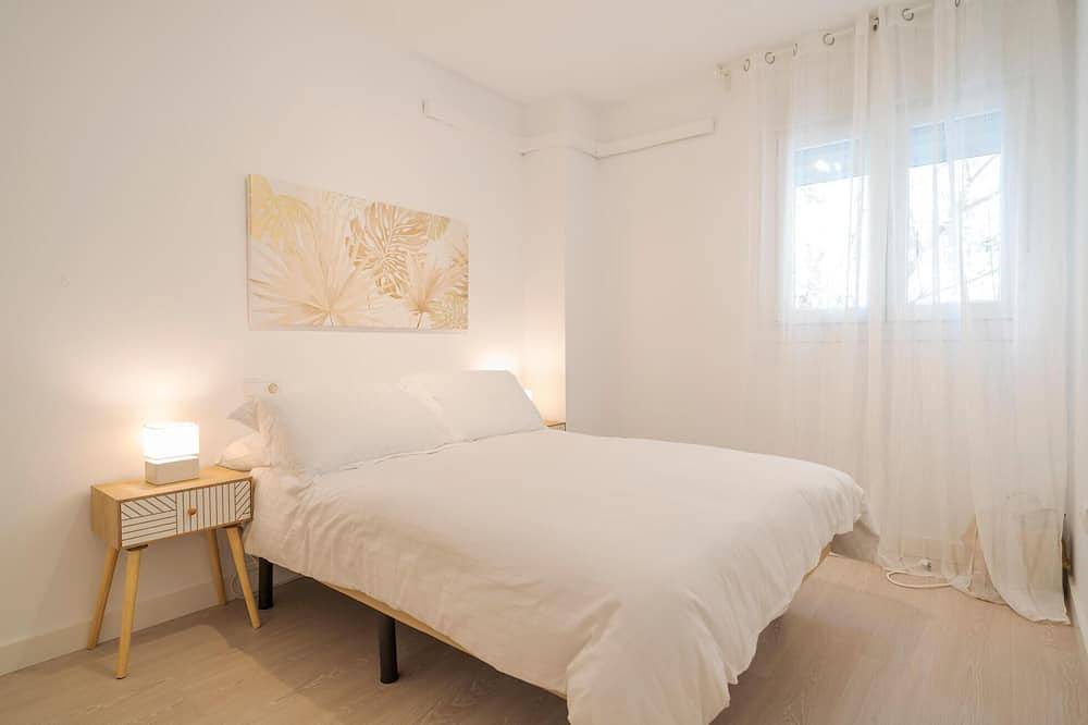 Ganze Wohnung, Gemütliche 4-Zimmer-Wohnung in Málaga in Carretera de Cádiz, Malaga