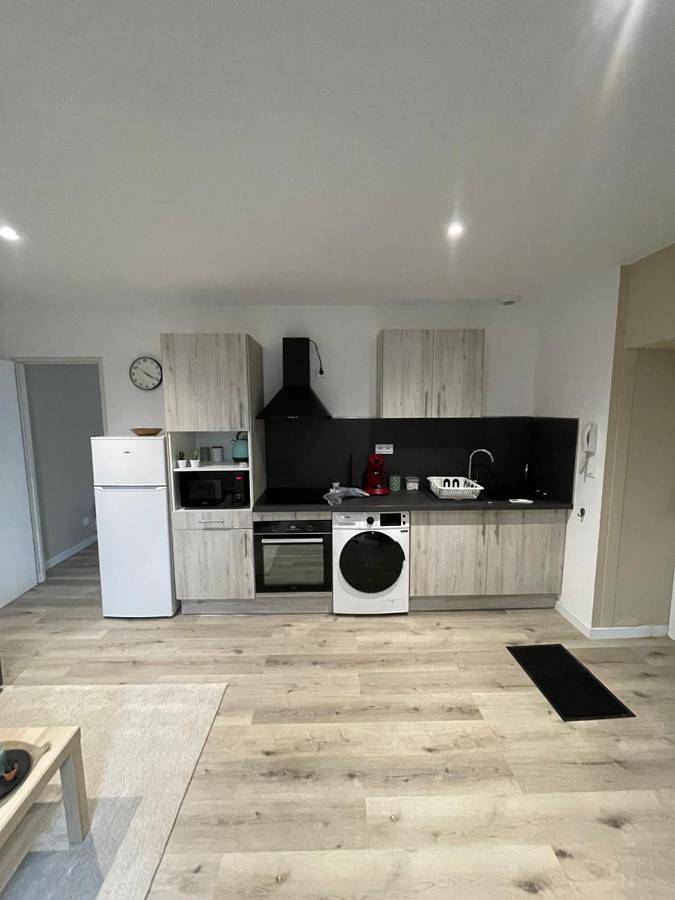 Appartement entier, Magnifique T2 entièrement rénové in Le Teil, Privas (arrondissement)