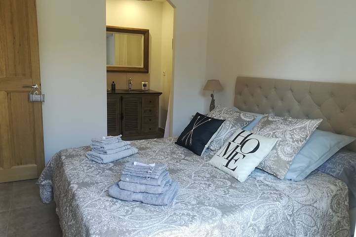 Location de vacances pour 2 personnes, avec terrasse à Châteauneuf-de-Gadagne - 2