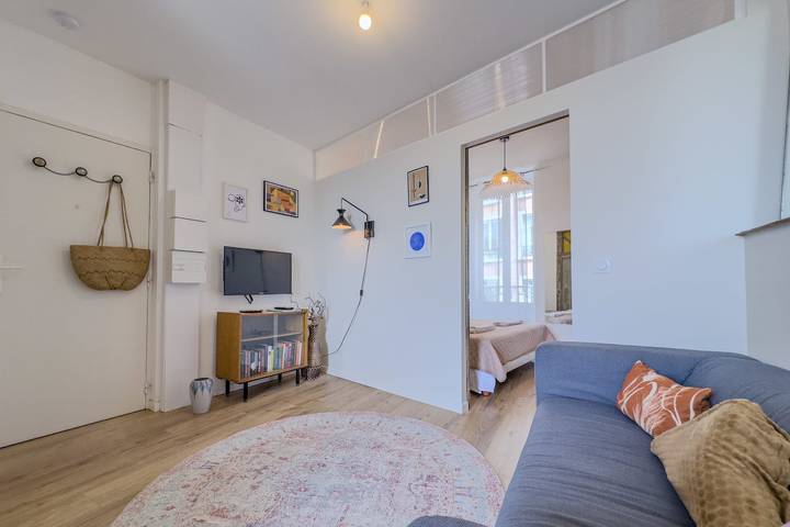 Estudio entero, #Iu | The Voiron Flower in Voiron, Isère