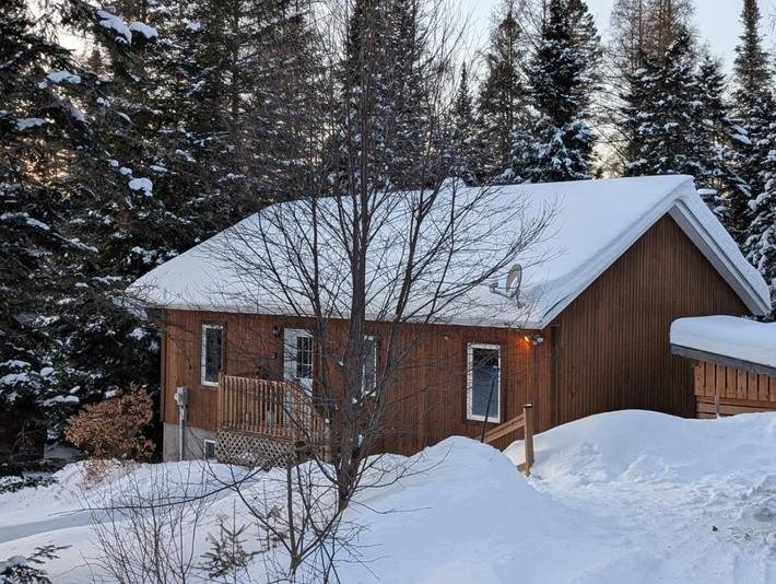 Gîte pour 5 personnes, avec sauna ainsi que jacuzzi et terrasse dans Saint Donat De Montcalm - 2