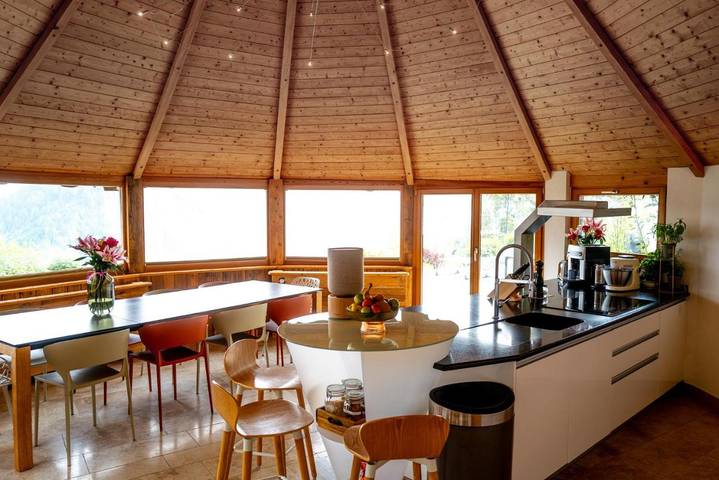 Maison d’hôte pour 13 personnes, avec jacuzzi et jardin à Chamoson - 3