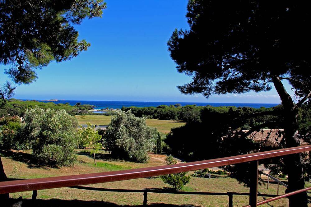 Maison De Vacances pour 5 Personnes dans Palombaggia, Porto-Vecchio
