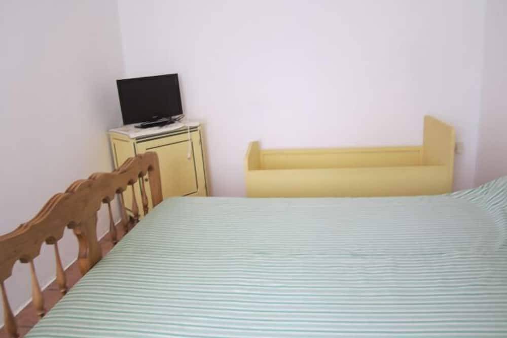 Annexe d'une vieille bastide provençale in Entrepierres, Région de Forcalquier