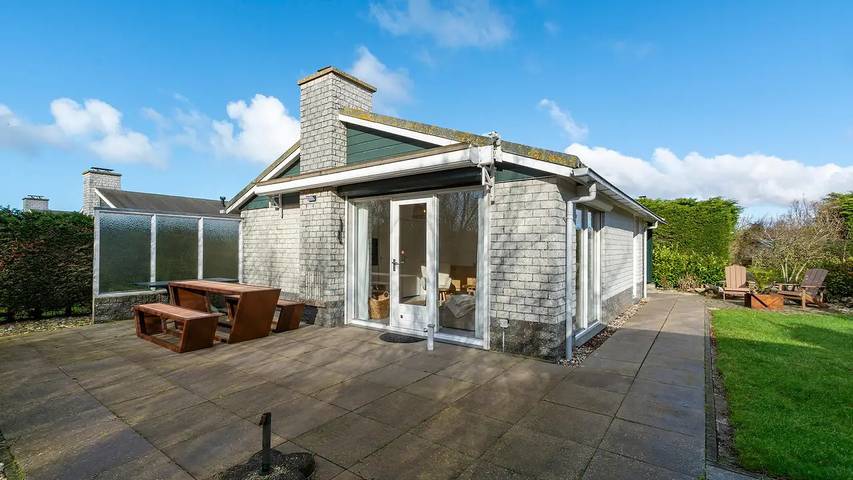 Ferienhaus für 6 Personen, mit Garten und Pool in Petten