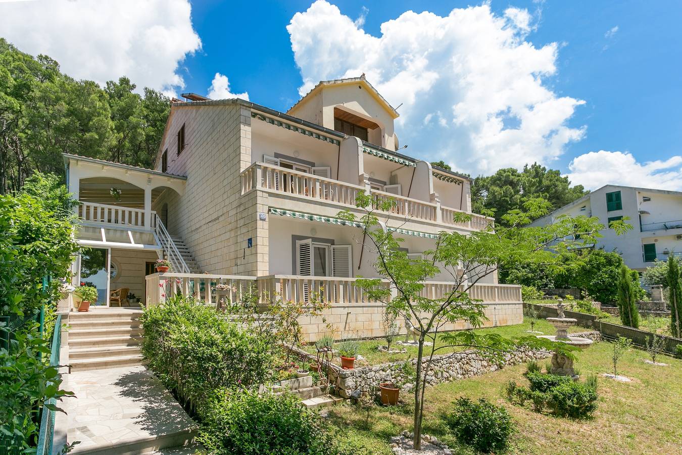 Ganze Wohnung, Apartments by the sea Brela, Makarska - 18356 in Brela, Makarska Riviera