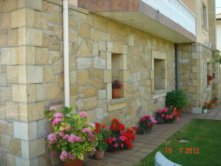 Gästehaus für 3 Personen, mit Garten und Ausblick - 1