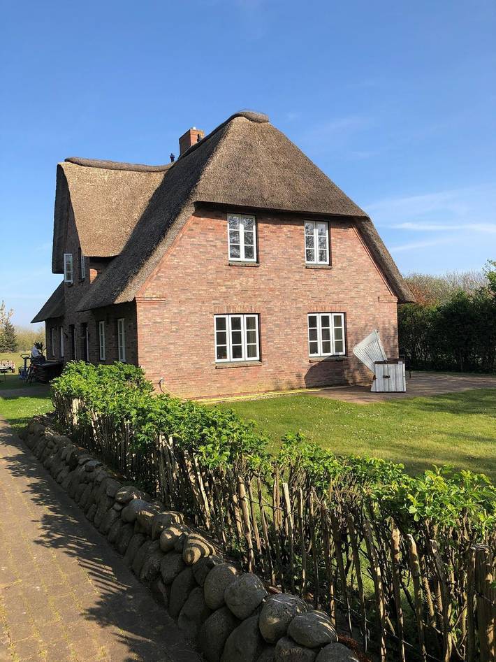 Ferienhaus für 6 Personen, mit Terrasse und Garten in Utersum - 2