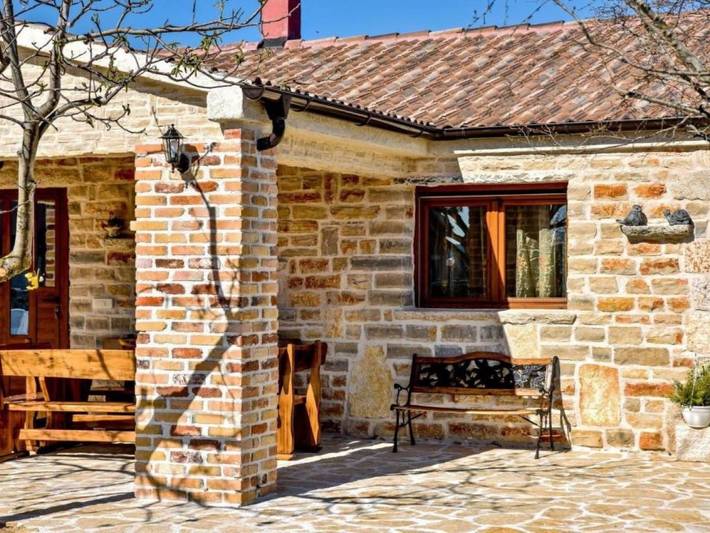 Ferienhaus für 8 Personen, mit Pool und Garten in Općina Stankovci - 3