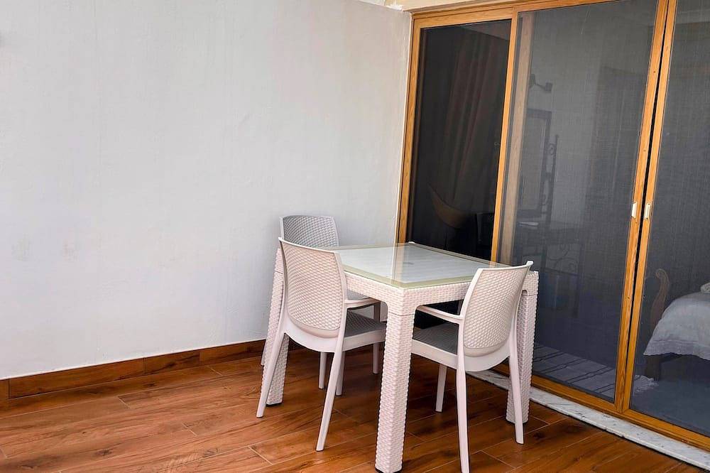 Ganze Wohnung, 2-Zimmer-Wohnung im Herzen von Mellieha. in il-Mellieha, Mellieha