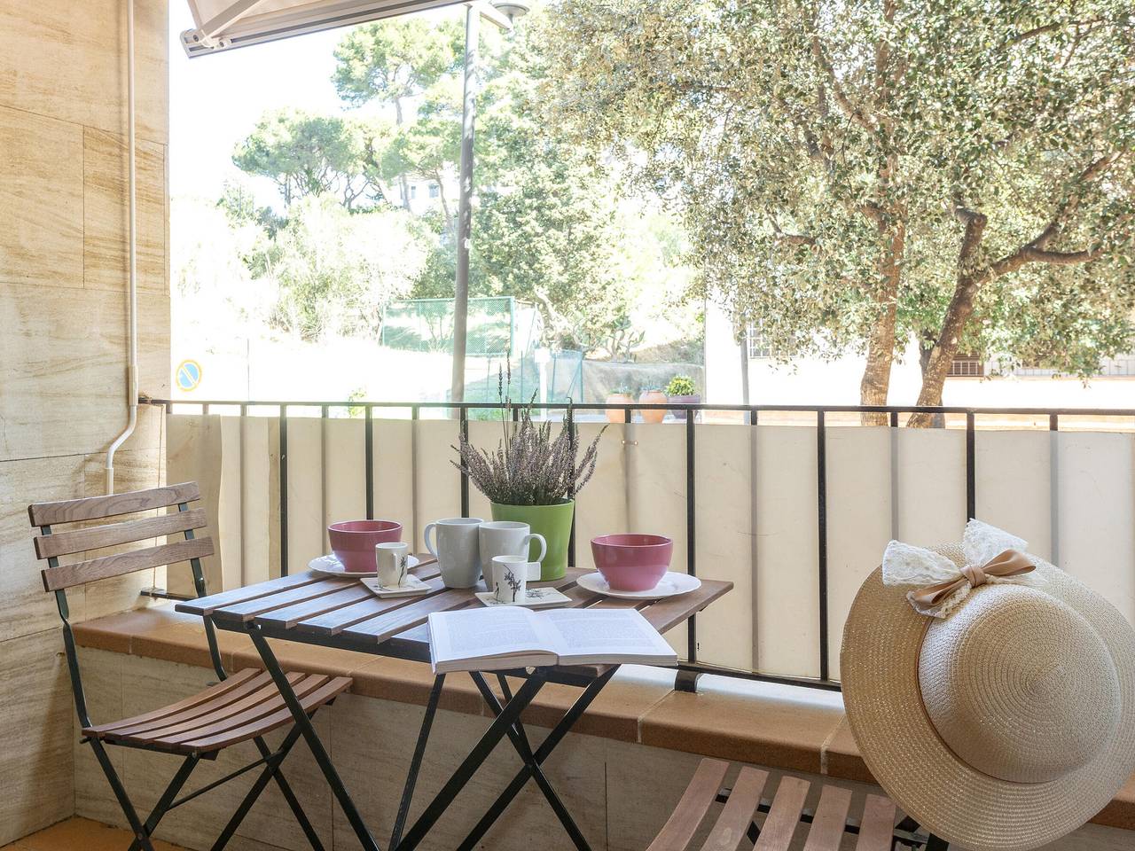 Appartement entier, Appartement avec terrasse à 50m de la plage à Calella de Palafrugell, Costa Brava in Calella de Palafrugell, Palafrugell