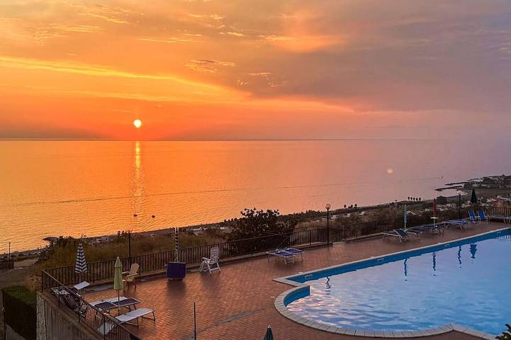 Maison de vacances pour 6 personnes, avec jardin ainsi que balcon et piscine, animaux acceptés - 1