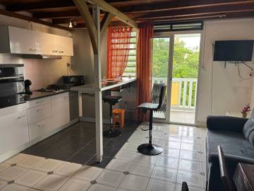 Gîte pour 2 personnes, avec balcon et piscine dans Pointe-à-Pitre