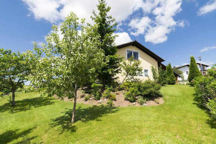 Hel lägenhet, Apartment 'Morgensonne' with Mountain View, Private Terrace and Wi-Fi in Höchenschwand ort, Höchenschwand