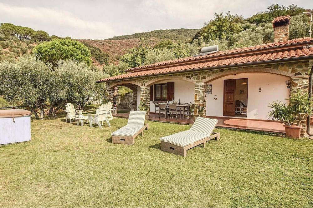 Accogliente casa con 2 camere da letto. in Scarlino, Provincia di Grosseto