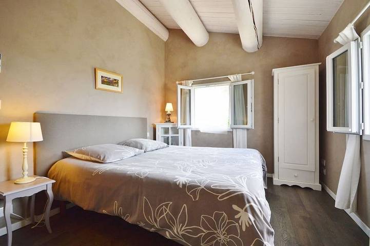 Location de vacances pour 7 personnes, avec jardin à Vallabrix - 3