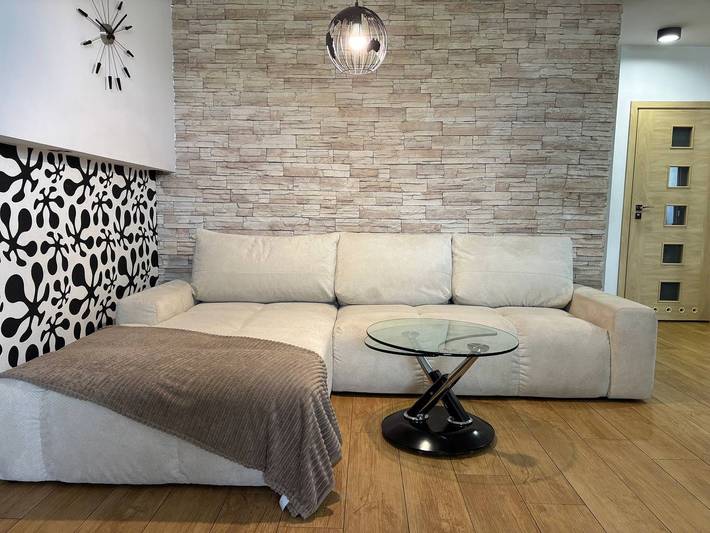 Appartamento intero, Modern Apartment | 2 Balconies, Parking, Close to Metro in Targówek, Varsavia