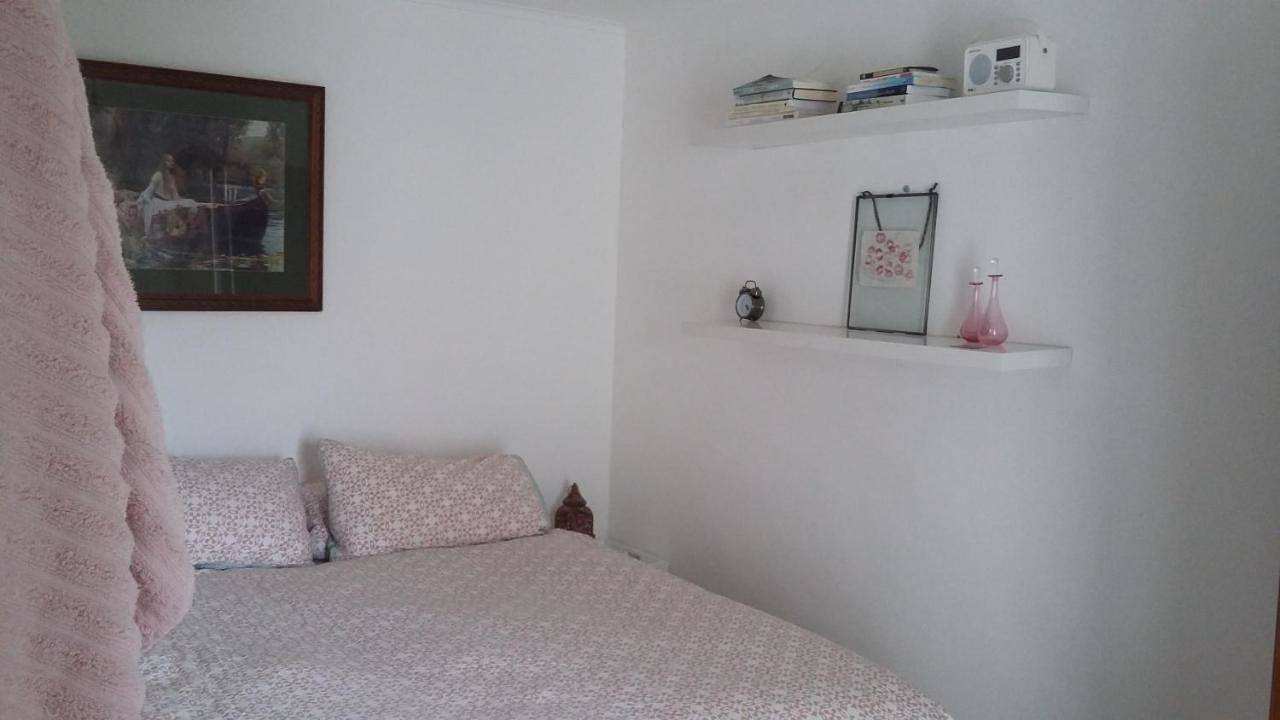 Bed and Breakfast for 2 people in Glastonbury, Somerset