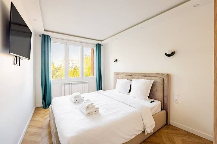 Apartamento entero, Saint Denis—Metro—3 Bedrooms—Modern—New in Saint-Denis, Sena-Saint Denis