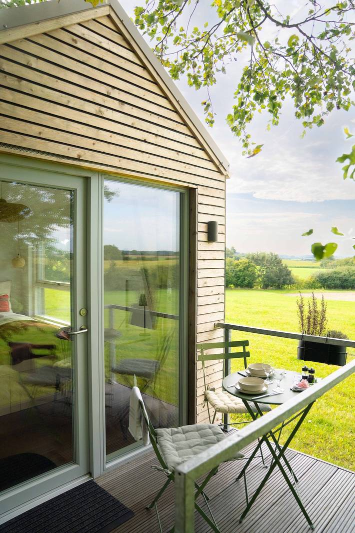 Wohnwagen für 2 Personen, mit Terrasse und Garten sowie Ausblick in Oersberg - 2