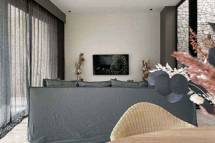 Location de vacances pour 8 personnes, avec balcon et jardin à Pujaut - 2