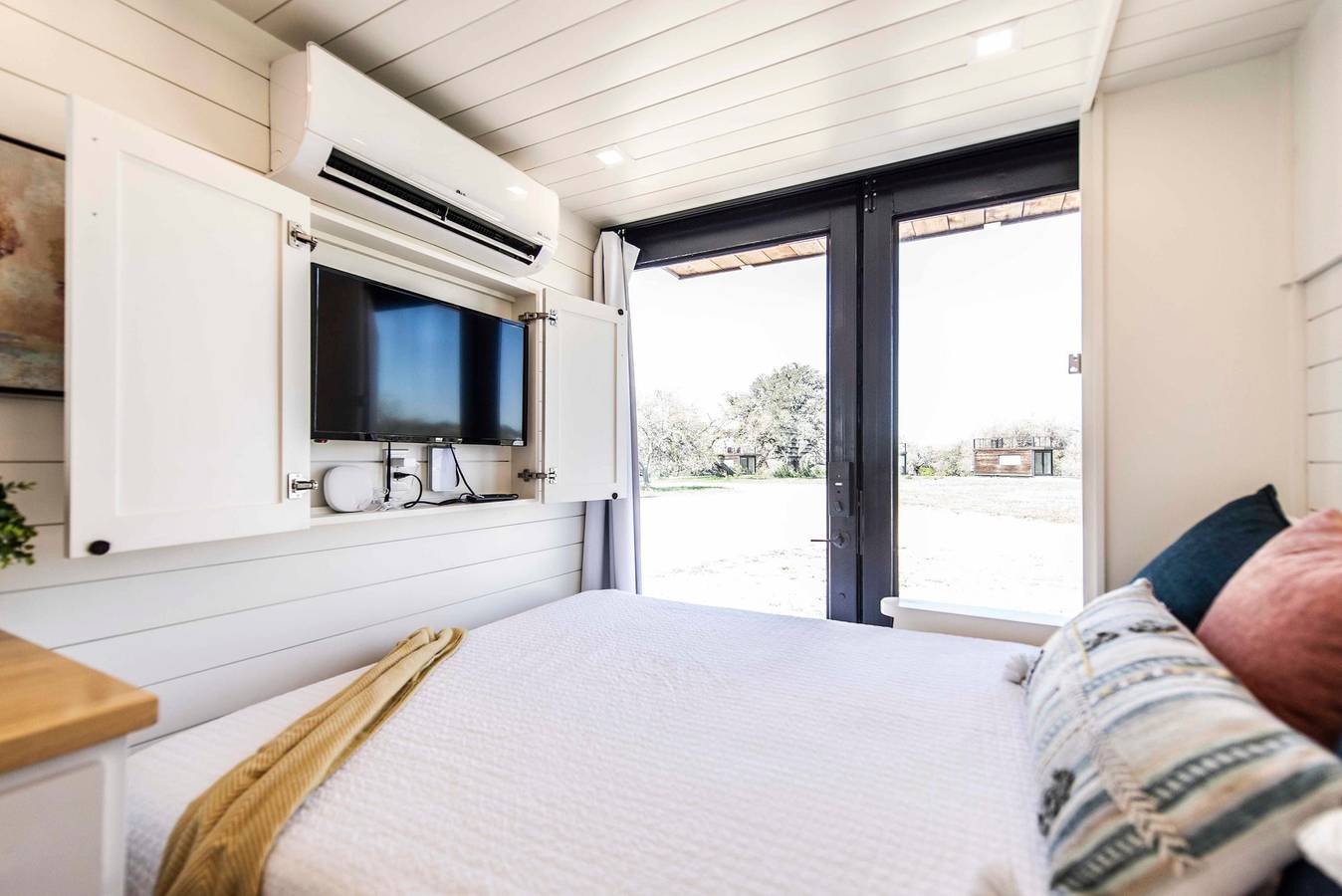 New Oak Grove-Container Retreat in Gillespie County