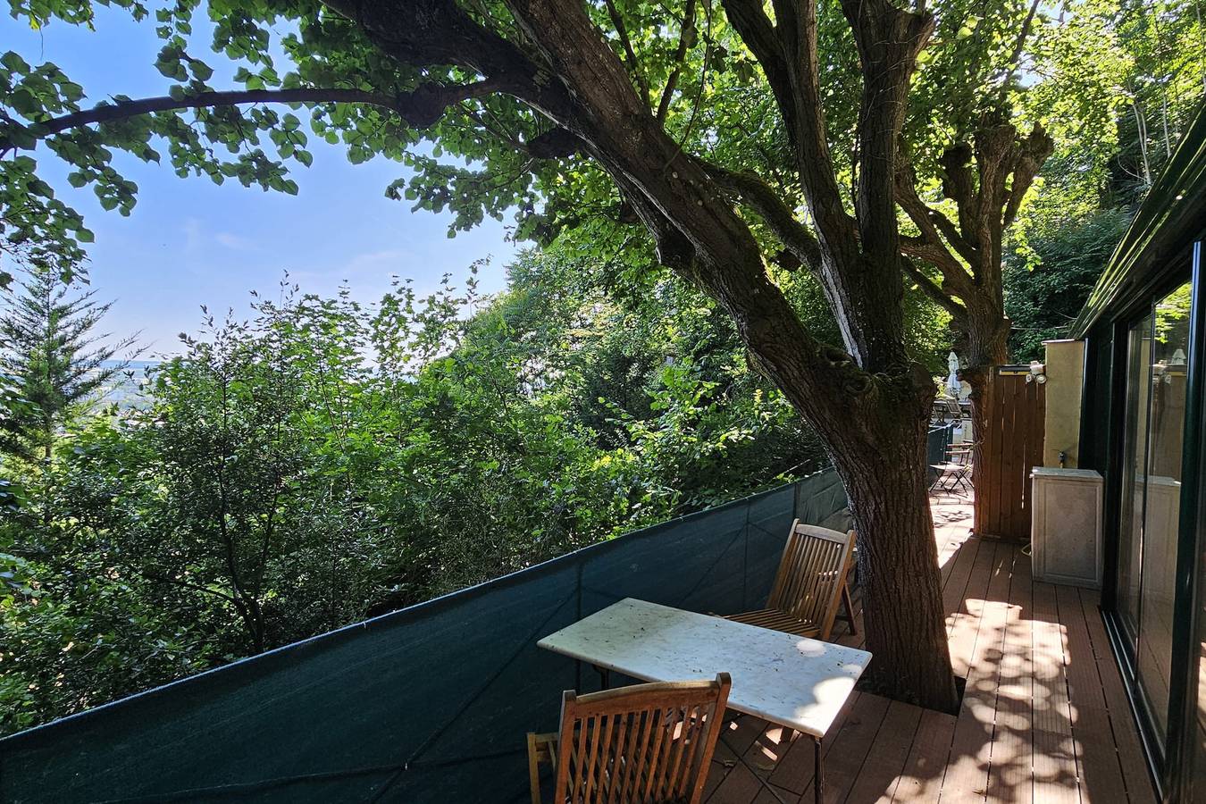 Appartement de vacances entier, Beau loft pour 2 avec jolie terrasse au calme in Meulan-en-Yvelines, Yvelines