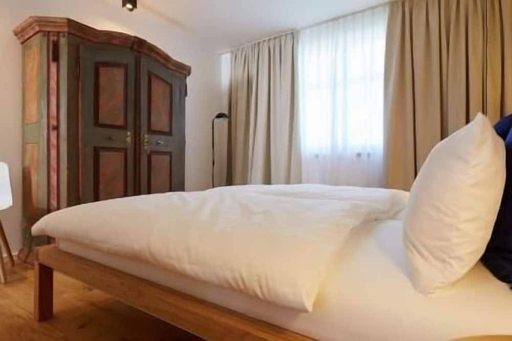Ganze Wohnung, Familien-Apartment Sternen, 68qm, 2 Schlafzimmer, 1 Wohn-/Schlafzimmer, max. 6 Personen in Singen, Hegau
